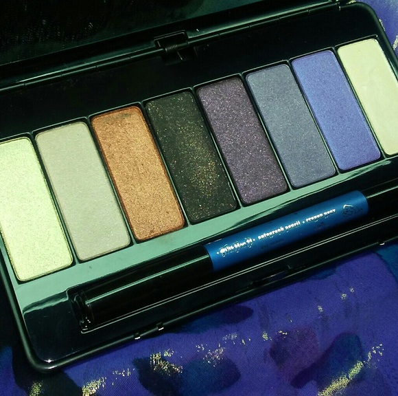 ⭐✨Kat Von D RARE Palette Bundle⭐✨ - Picture 3 of 3